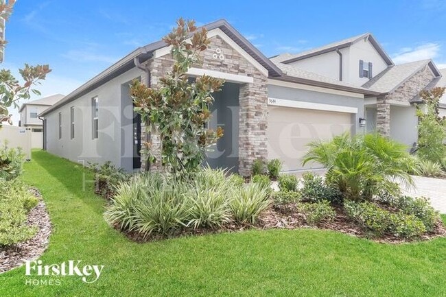 9644 Little Bluestem Dr in Land O Lakes, FL - Foto de edificio - Building Photo