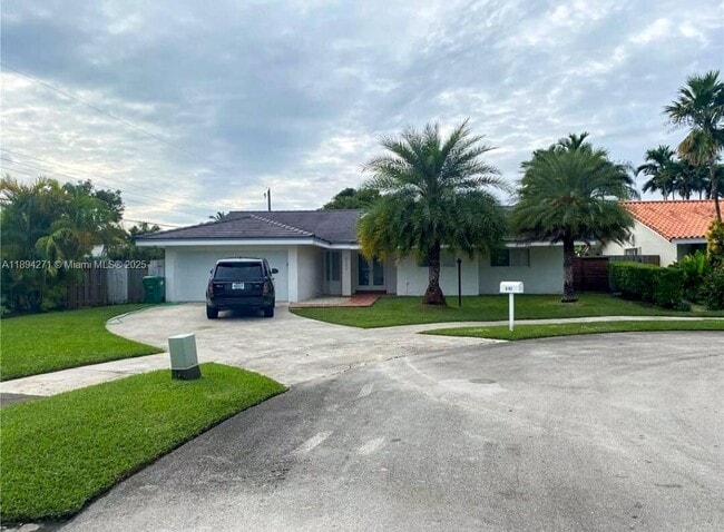 8192 SW 90th Ave in Miami, FL - Building Photo - Building Photo