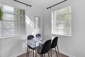 925 SW 15th Ave in Miami, FL - Building Photo - Building Photo