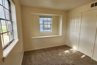 4613 SE 41st St in Del City, OK - Building Photo - Building Photo