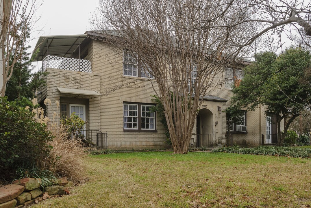 3827 Bowser Ave in Dallas, TX - Building Photo