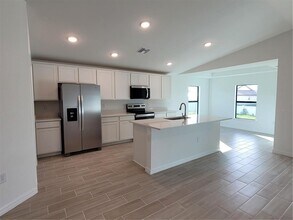 11100 Vanessa Ave in Englewood, FL - Building Photo - Building Photo