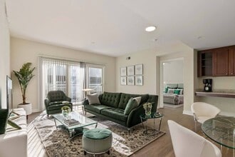Windsor Brookhaven in Atlanta, GA - Building Photo - Building Photo