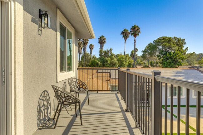 2022 Avenida Del Diablo, Unit ID1308385P in Escondido, CA - Building Photo - Building Photo