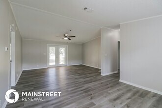 4801 King Lake Dr in Land O Lakes, FL - Foto de edificio - Building Photo