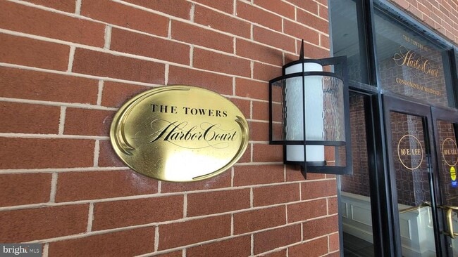 property at 10 E Lee St