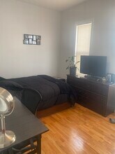 137 Boston St, Unit 2 in Boston, MA - Building Photo - Building Photo