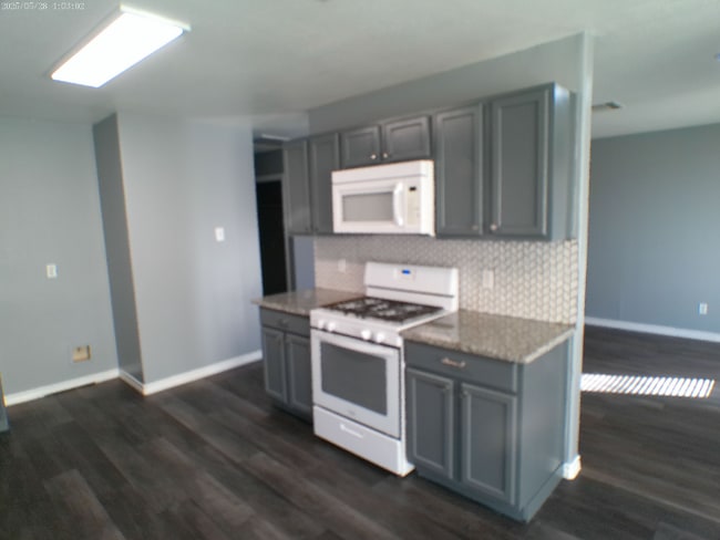 10133 Teneha Dr in Houston, TX - Building Photo - Building Photo