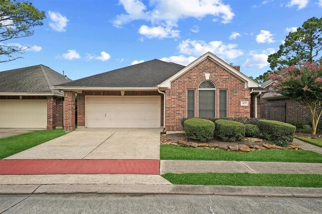 403 Pine Creek Dr