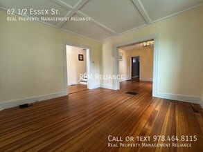 62 1/2 Essex St in Beverly, MA - Building Photo - Building Photo