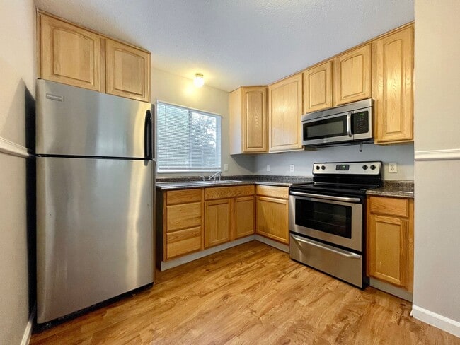1634-1636 Pennoyer Ave in Grand Haven, MI - Building Photo - Building Photo
