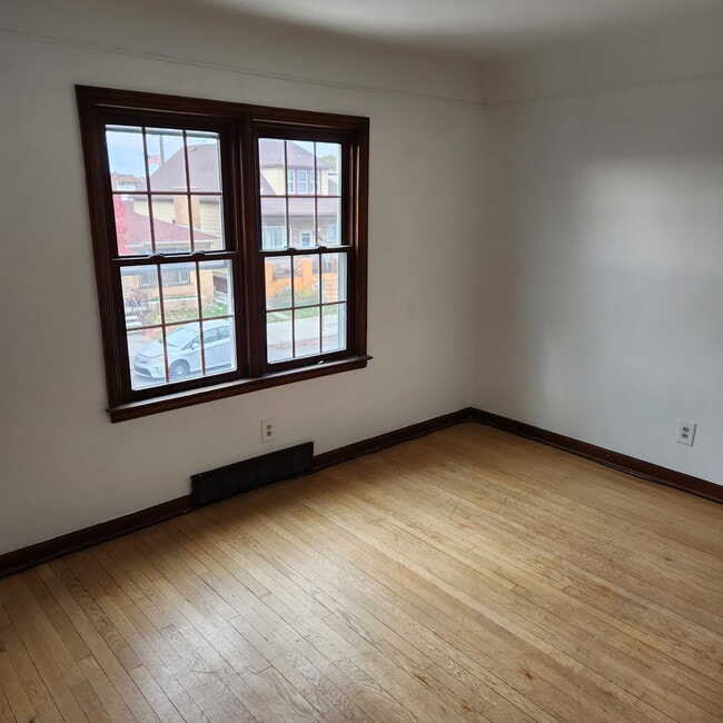12000 Mitchell St, Unit Mitchell Upper