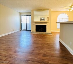 2977 Juniper Hills Blvd in Las Vegas, NV - Building Photo - Building Photo
