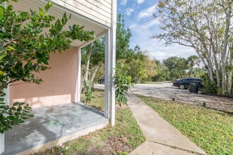 202 F St in St. Augustine, FL - Building Photo - Building Photo