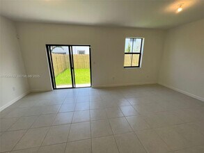 11912 SW 244 Ln in Princeton, FL - Building Photo - Building Photo