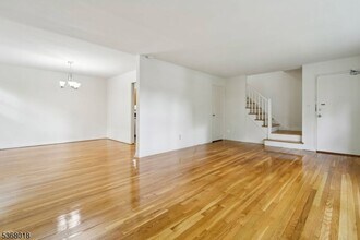 12 S Mountain Ave in Montclair, NJ - Building Photo - Building Photo
