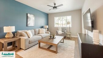 2445 Estrella Pkwy in Goodyear, AZ - Building Photo