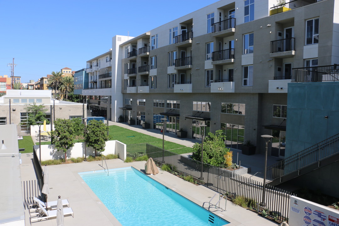 Inclave Luxury Apartments in Marina Del Rey, CA - Foto de edificio