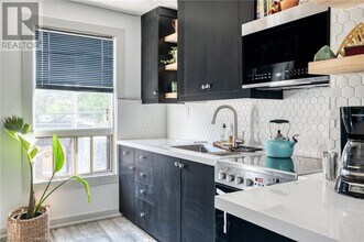 85 Barton St E in Hamilton, ON - Building Photo - Building Photo