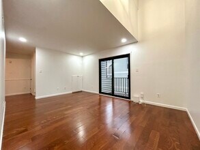 1625 Merry Oaks Rd in Charlotte, NC - Building Photo - Building Photo