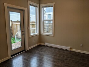 1610-1688 88 Ave in Dawson Creek, BC - Building Photo - Building Photo