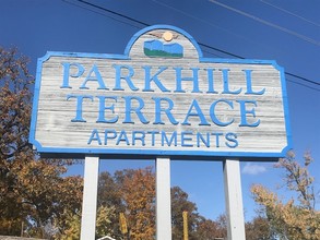 Parkhill Terrace Apartments in Fenton, MO - Building Photo - Building Photo