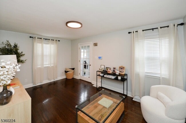 54 Allan Dr in North Arlington, NJ - Building Photo - Building Photo