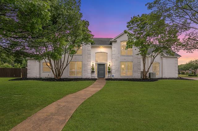 300 Preakness Cir in Southlake, TX - Building Photo