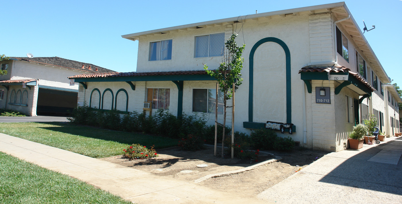 710-712 Richmond Ave in San Jose, CA - Foto de edificio