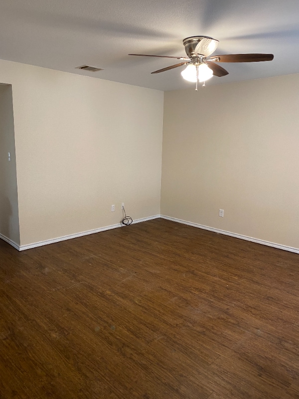 108 N 6th St in Godley, TX - Building Photo - Building Photo