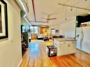 1834 Ridge Ave in Evanston, IL - Building Photo - Building Photo