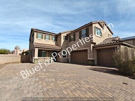 8545 N Gaetano Loop in Tucson, AZ - Building Photo