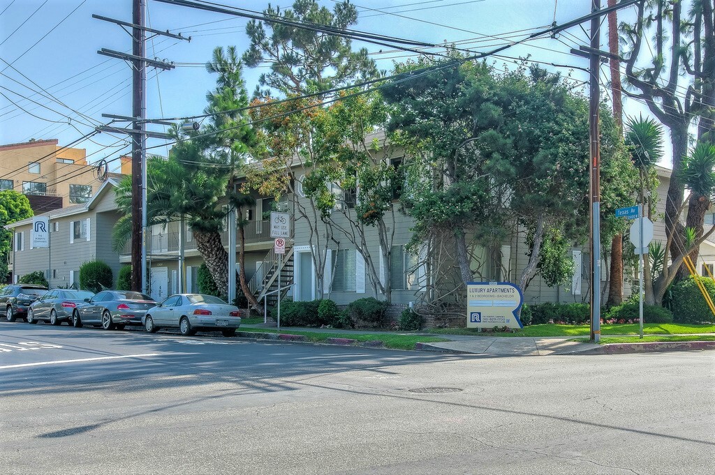 12424 Texas Ave in Los Angeles, CA - Building Photo