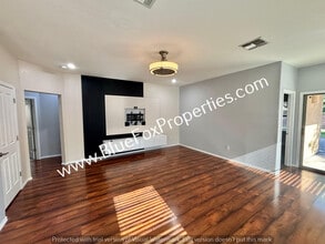 11930 W Heyburn Dr in Marana, AZ - Building Photo - Building Photo
