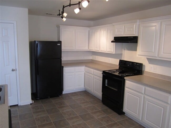 4345 Medina River Loop in Spring, TX - Building Photo - Building Photo