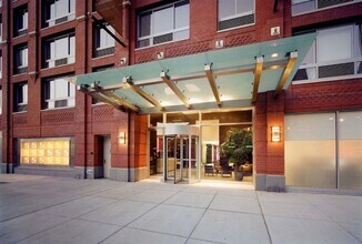 555 W 23rd St in New York, NY - Building Photo - Building Photo