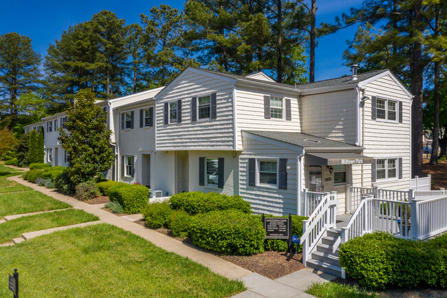 Midtown Park Townhomes in Raleigh, NC - Building Photo - Building Photo