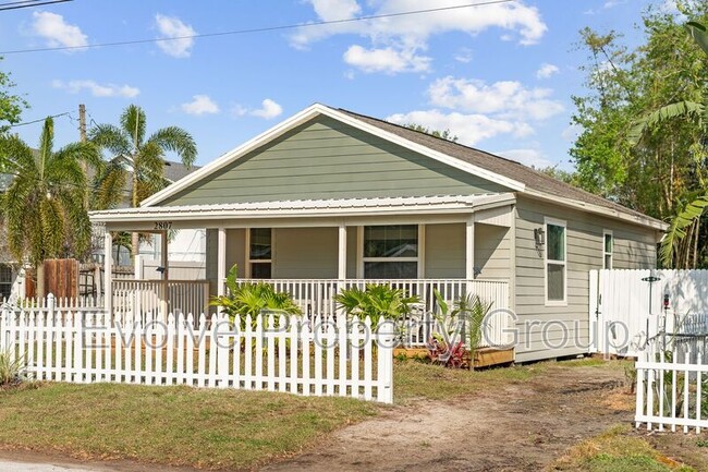 2807 S Brown Ave in Orlando, FL - Building Photo - Building Photo