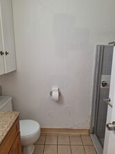 1700 Makiki St, Unit 108 in Honolulu, HI - Building Photo - Building Photo