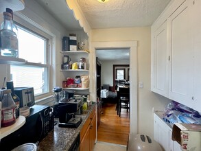 58 Brock St, Unit 1 in Boston, MA - Building Photo - Building Photo