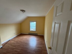 85 Montgomery St, Unit 1 in Saugerties, NY - Building Photo - Building Photo