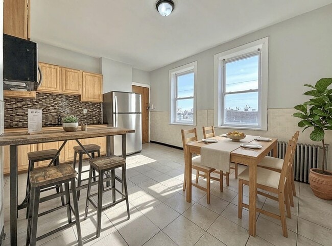 581 59th St in West New York, NJ - Building Photo - Building Photo