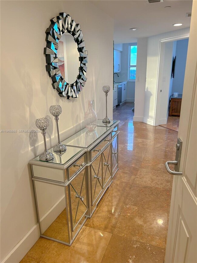 19501 W Country Club Dr, Unit 1209 in Aventura, FL - Building Photo - Building Photo