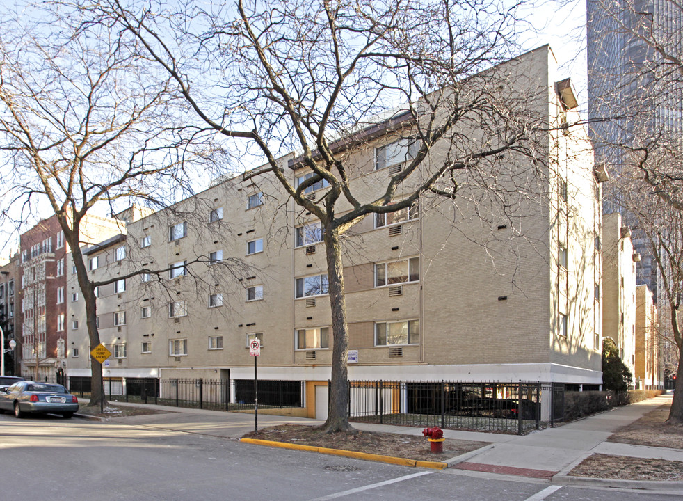 1016 W Balmoral Ave in Chicago, IL - Building Photo