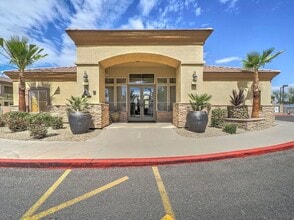 2134 E Broadway Rd, Unit 1038 in Tempe, AZ - Building Photo - Building Photo