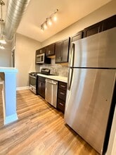 227 N Negley Ave in Pittsburgh, PA - Foto de edificio - Building Photo