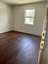 315 Bybee Branch Rd in McMinnville, TN - Foto de edificio - Building Photo