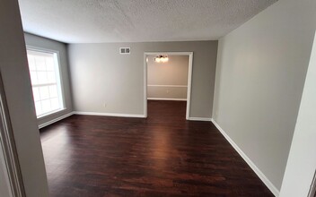 3015 Winder Dr in Memphis, TN - Building Photo - Building Photo