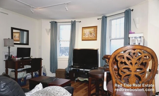 702 Massachusetts Ave, Unit 9 in Boston, MA - Building Photo - Building Photo