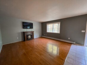 919 Old Logger Rd in Moscow, PA - Building Photo - Building Photo